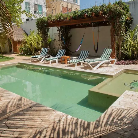 Beautiful Private Villa For 16 Pax With Garden, Bbq And Pool, Playa Del Carmen